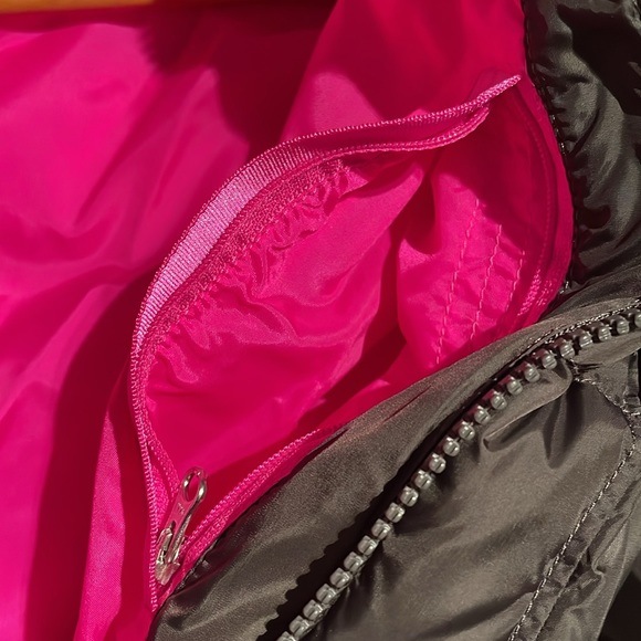 The North Face 🤩 Host Pick 🤩 Women’s Gotham 550 Down Hooded Parka - Picture 10 of 16